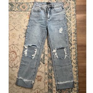 Pretty little thing- bleach wash high rise ripped straight leg jeans